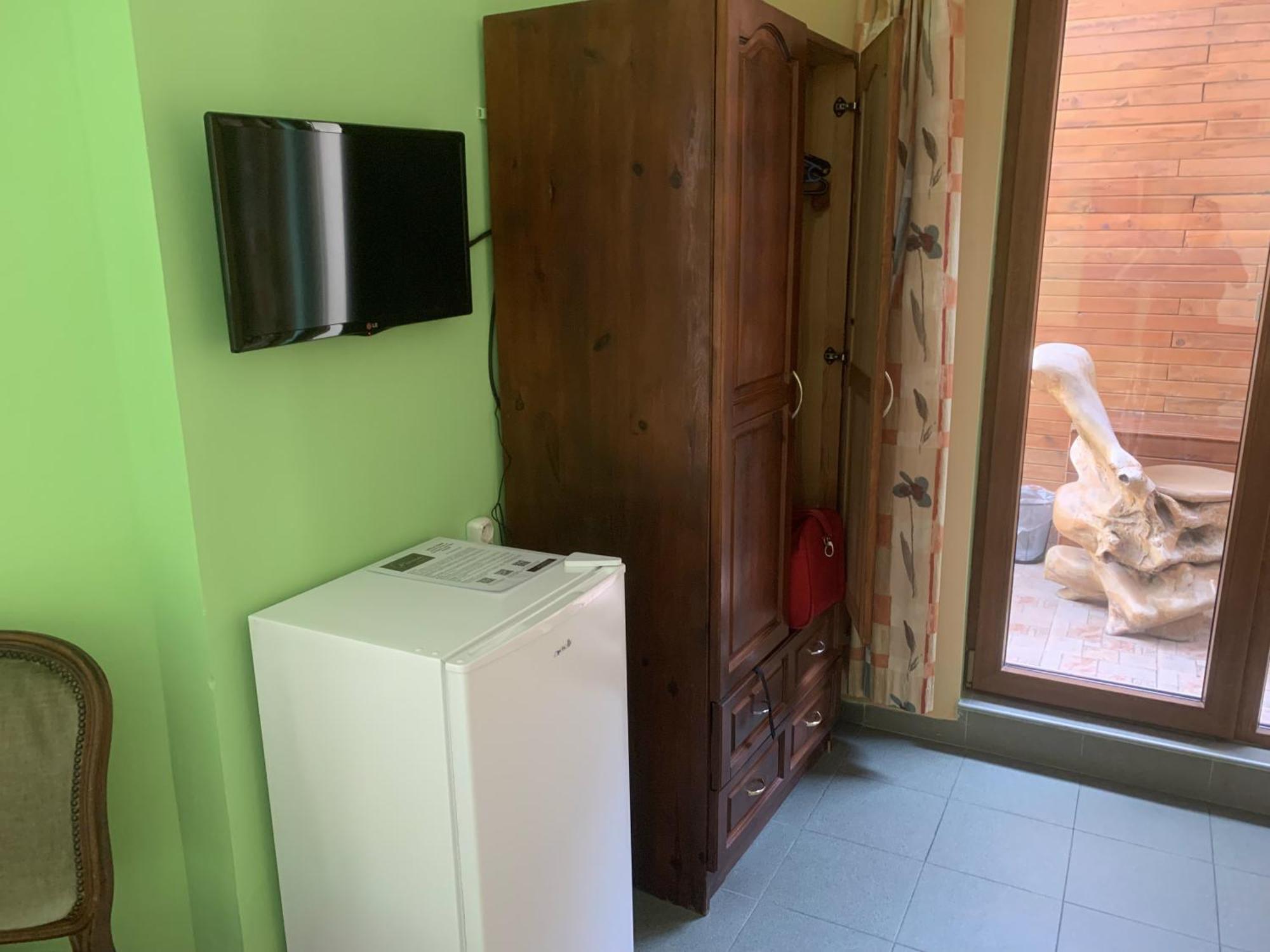 Maxim Guest house