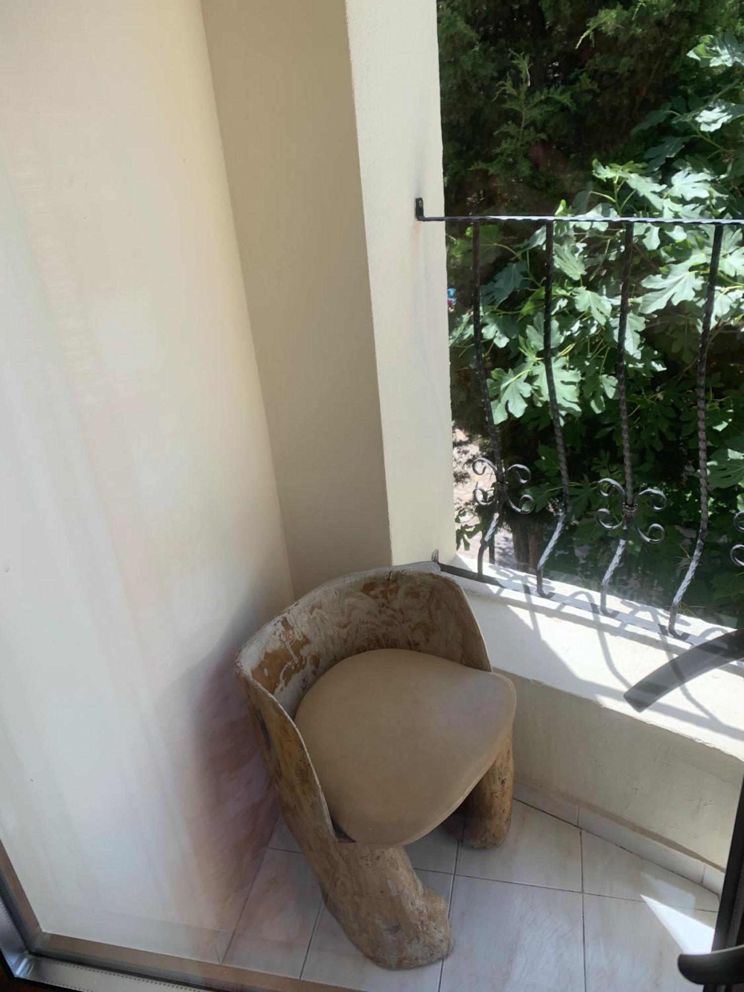 Maxim Guest house